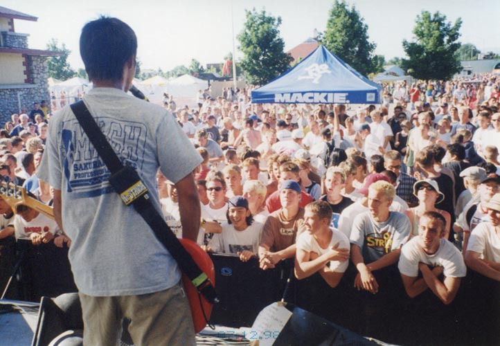 Hi-Standard playing Warped Tour in the U.S. — iconic Japanese punk band on international stage with NOFX and Green Day